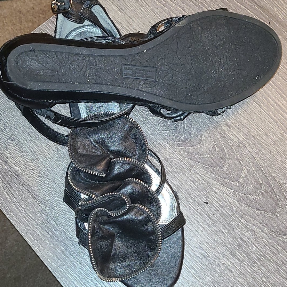 Sandals/flats - Picture 2 of 4